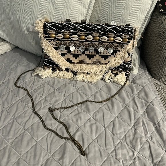 NWT Fringe Detail Clutch - Picture 6 of 6